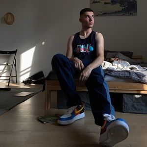 Meet your Posher, Laz